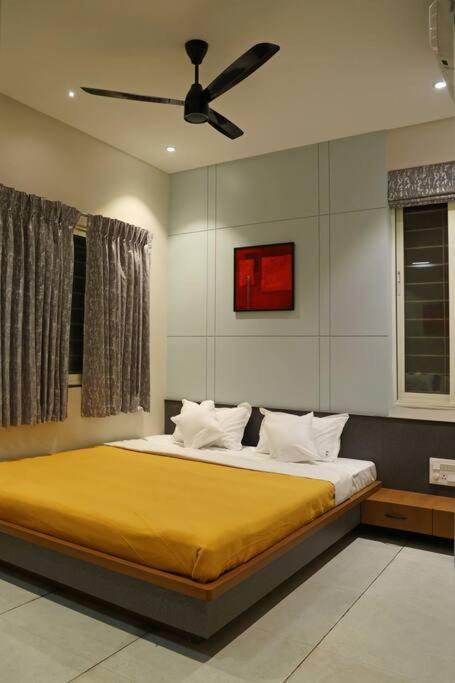 'Sumadhu Homes - 201 ' コールハープル エクステリア 写真